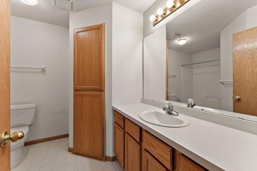 13228 Vintage Street NW, Coon Rapids, MN 55448