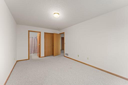 13228 Vintage Street NW, Coon Rapids, MN 55448