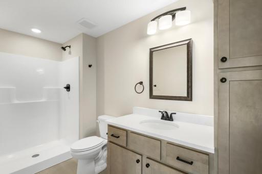 1616 Spruce Street, Farmington, MN-55.jpg