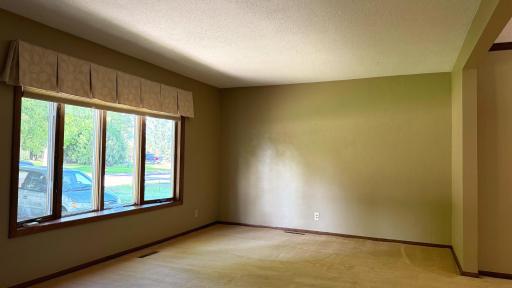 819 S Martin Street, Fergus Falls, MN 56537