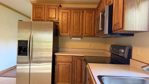 819 S Martin Street, Fergus Falls, MN 56537