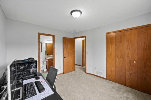 25-web-or-mls-1266 129th Lane NE-95.jpg
