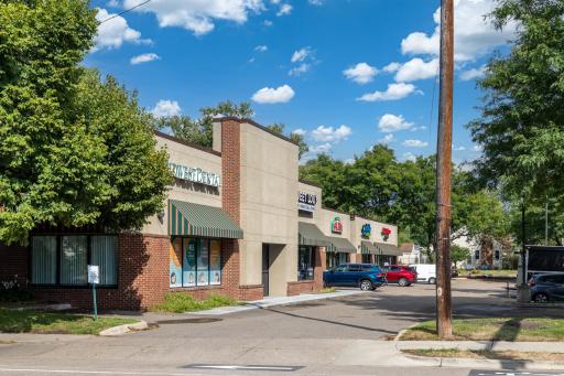 6404 Minnetonka Boulevard, Saint Louis Park, MN 55426