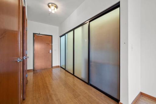 15 E Franklin Avenue, 210, Minneapolis, MN 55404