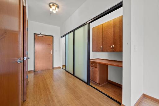 15 E Franklin Avenue, 210, Minneapolis, MN 55404