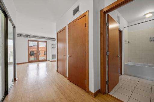 15 E Franklin Avenue, 210, Minneapolis, MN 55404