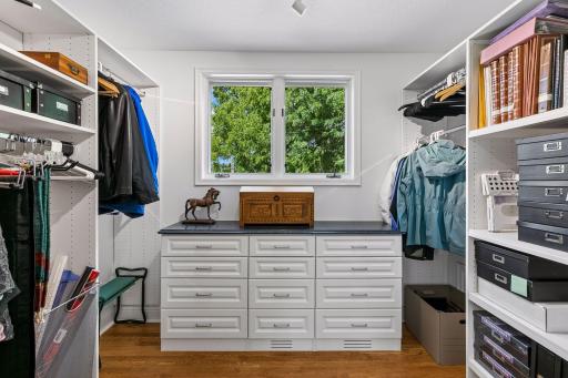 Bedroom 4 Closet
