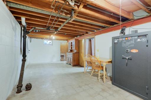 3414 Yates Avenue N, Crystal, MN 55422