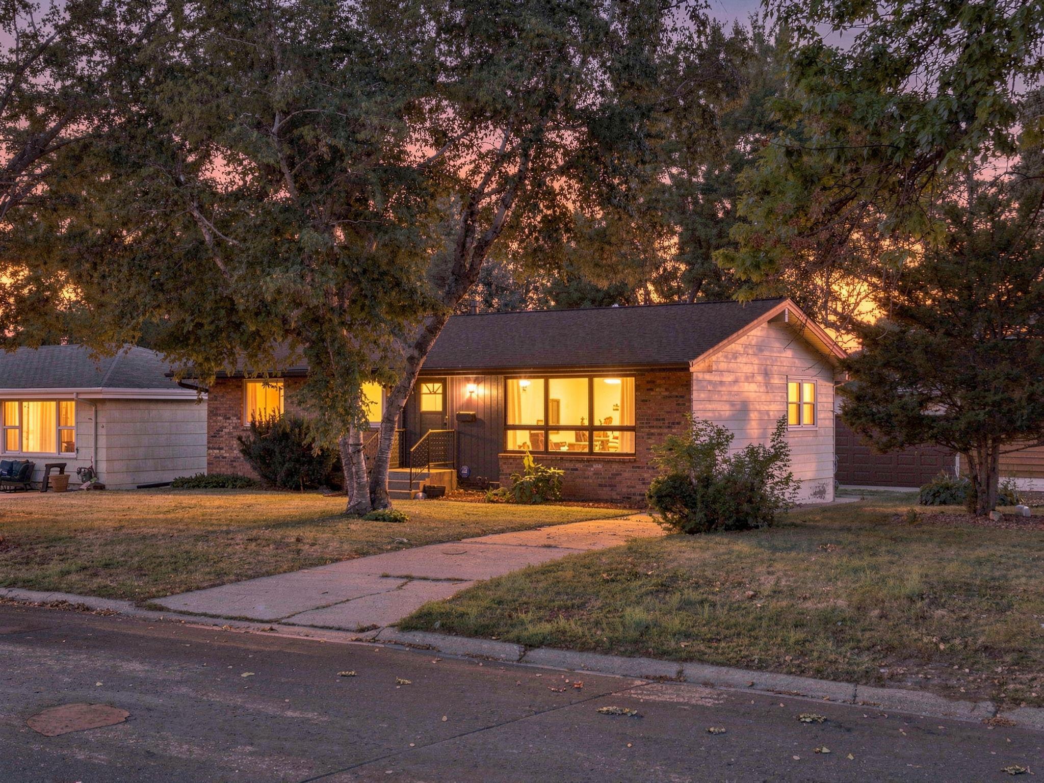 5-web-or-mls-12_Ave_NE_TW_003.jpg