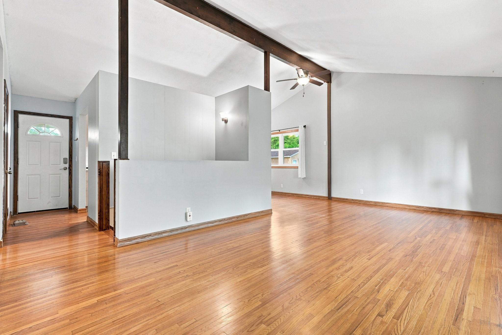 11-web-or-mls-12_Ave_NE_08345.jpg