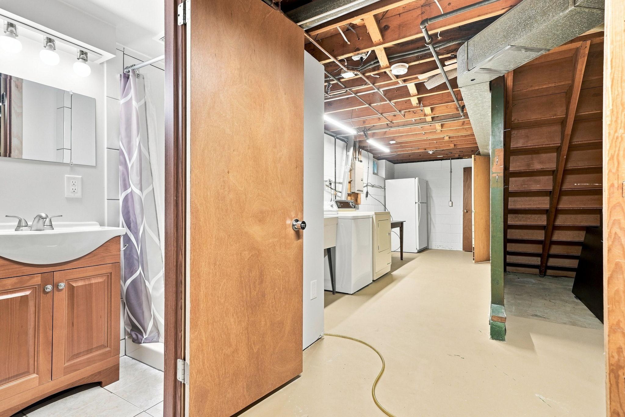 50-web-or-mls-12_Ave_NE_08500.jpg