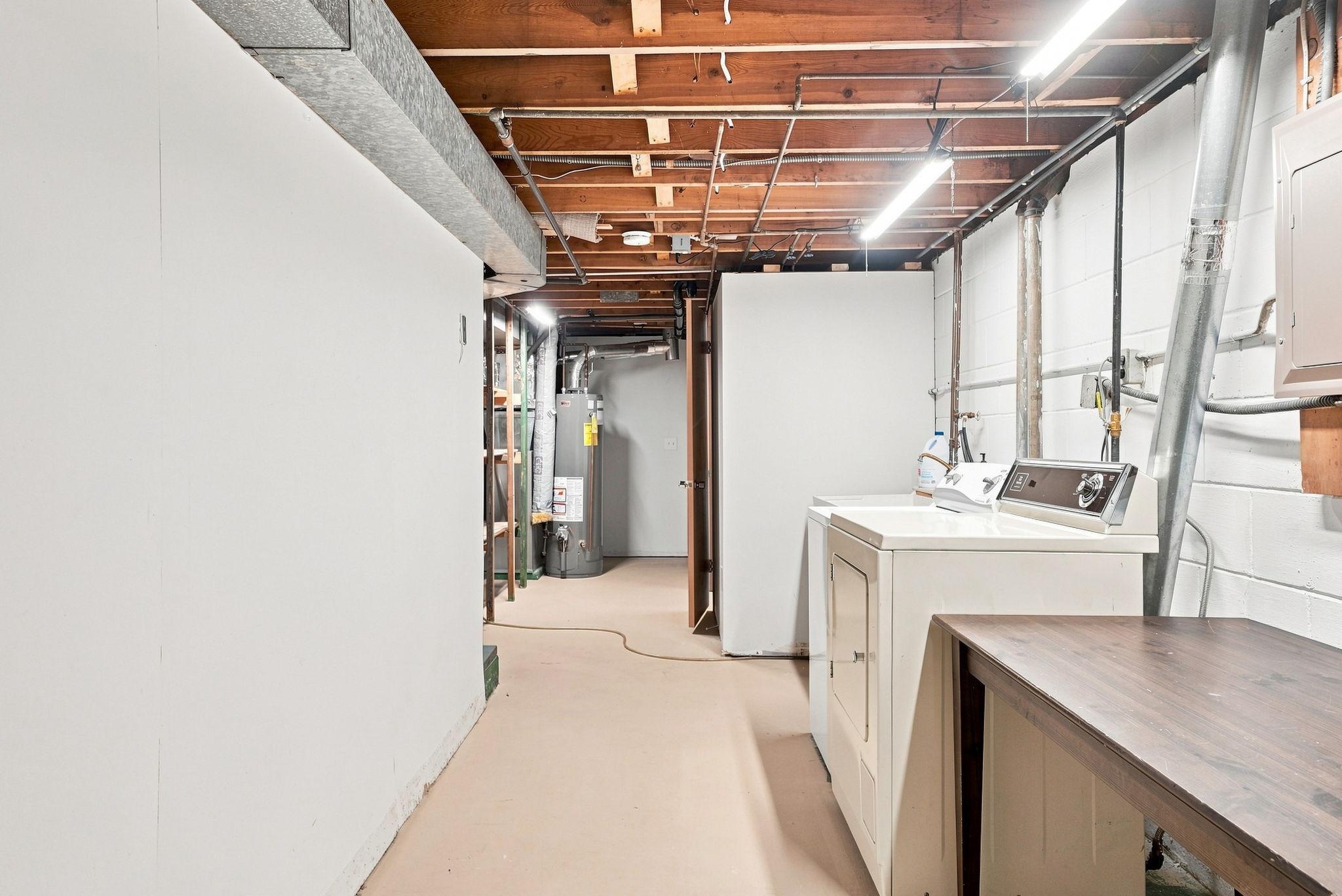 54-web-or-mls-12_Ave_NE_08525.jpg