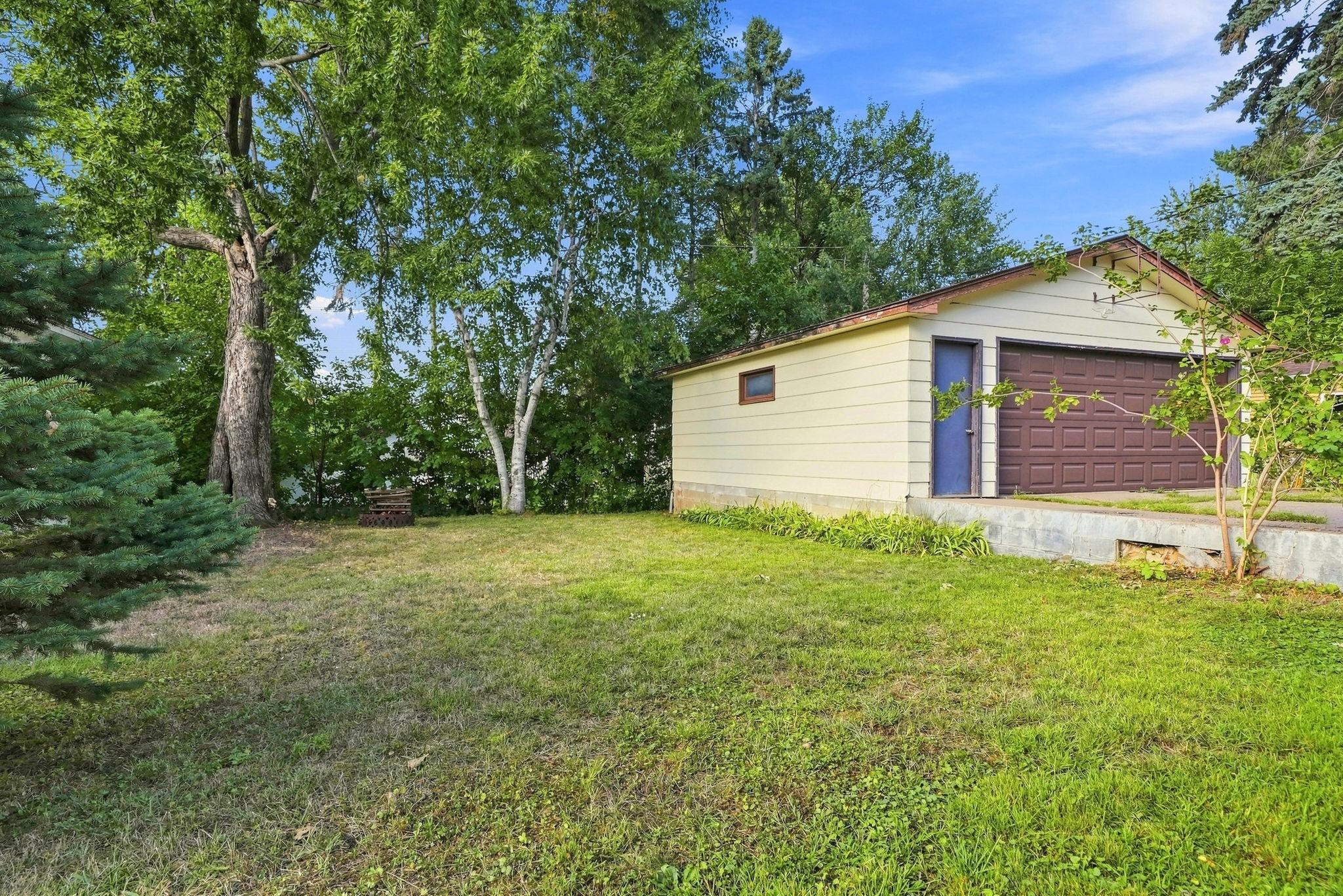 59-web-or-mls-12_Ave_NE_08530.jpg