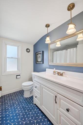 1371 Eleanor Avenue, Saint Paul, MN 55116