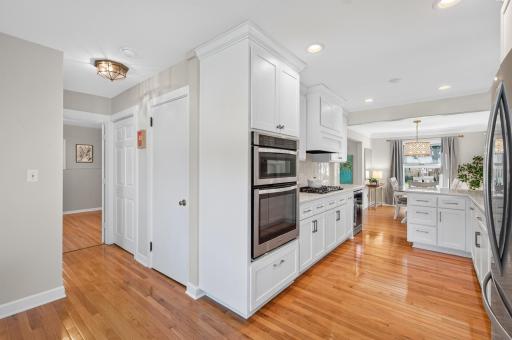 1371 Eleanor Avenue, Saint Paul, MN 55116