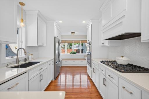 1371 Eleanor Avenue, Saint Paul, MN 55116