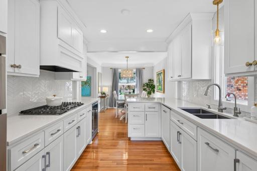 1371 Eleanor Avenue, Saint Paul, MN 55116