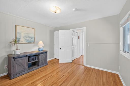 1371 Eleanor Avenue, Saint Paul, MN 55116