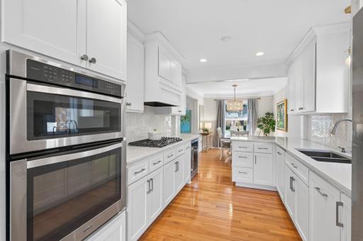 1371 Eleanor Avenue, Saint Paul, MN 55116