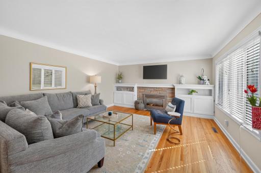 1371 Eleanor Avenue, Saint Paul, MN 55116