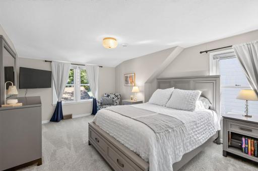1371 Eleanor Avenue, Saint Paul, MN 55116