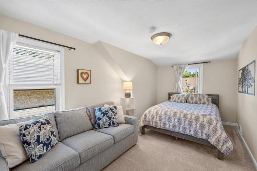 1371 Eleanor Avenue, Saint Paul, MN 55116