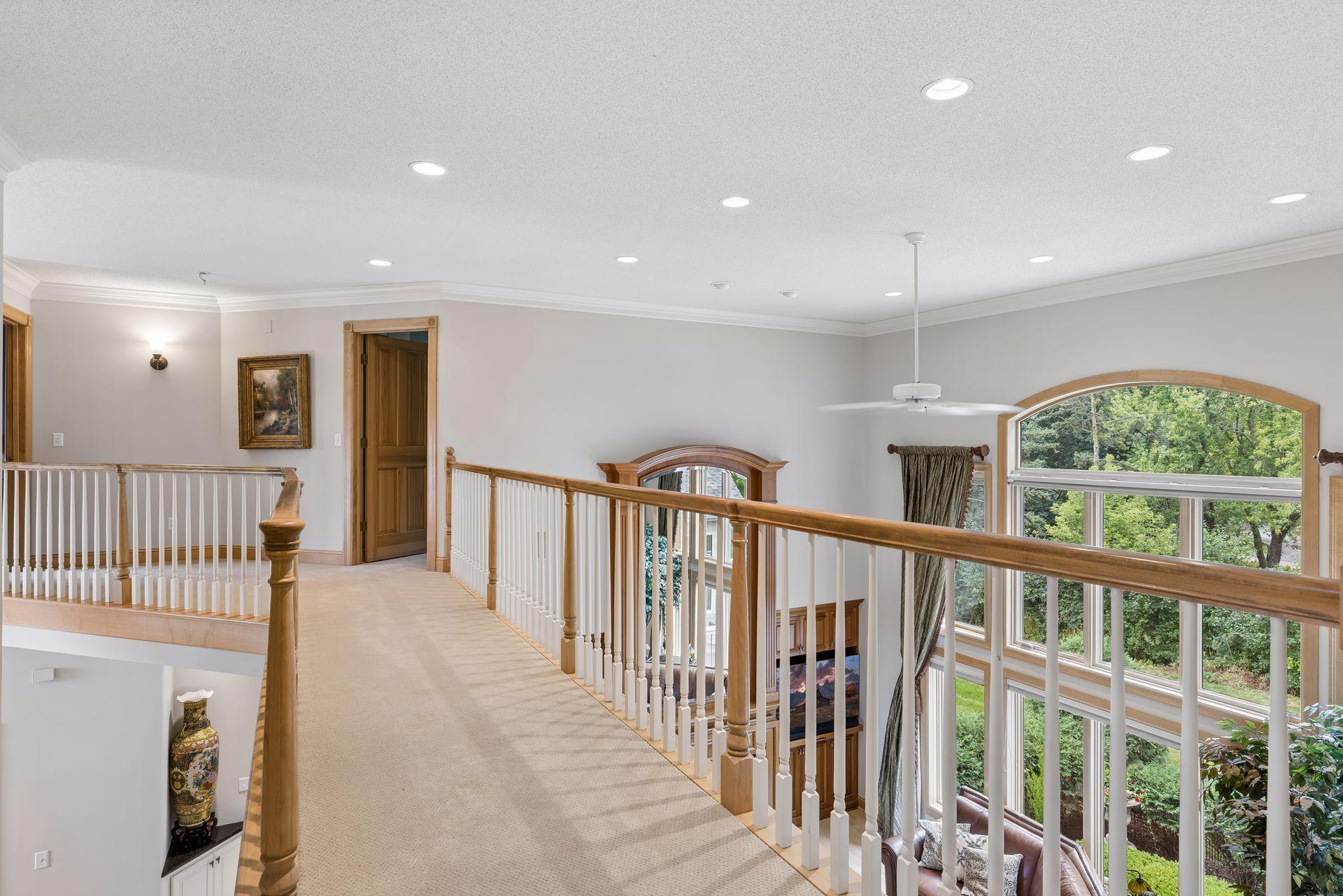 Stunning 2 story home with vauleted ceiling