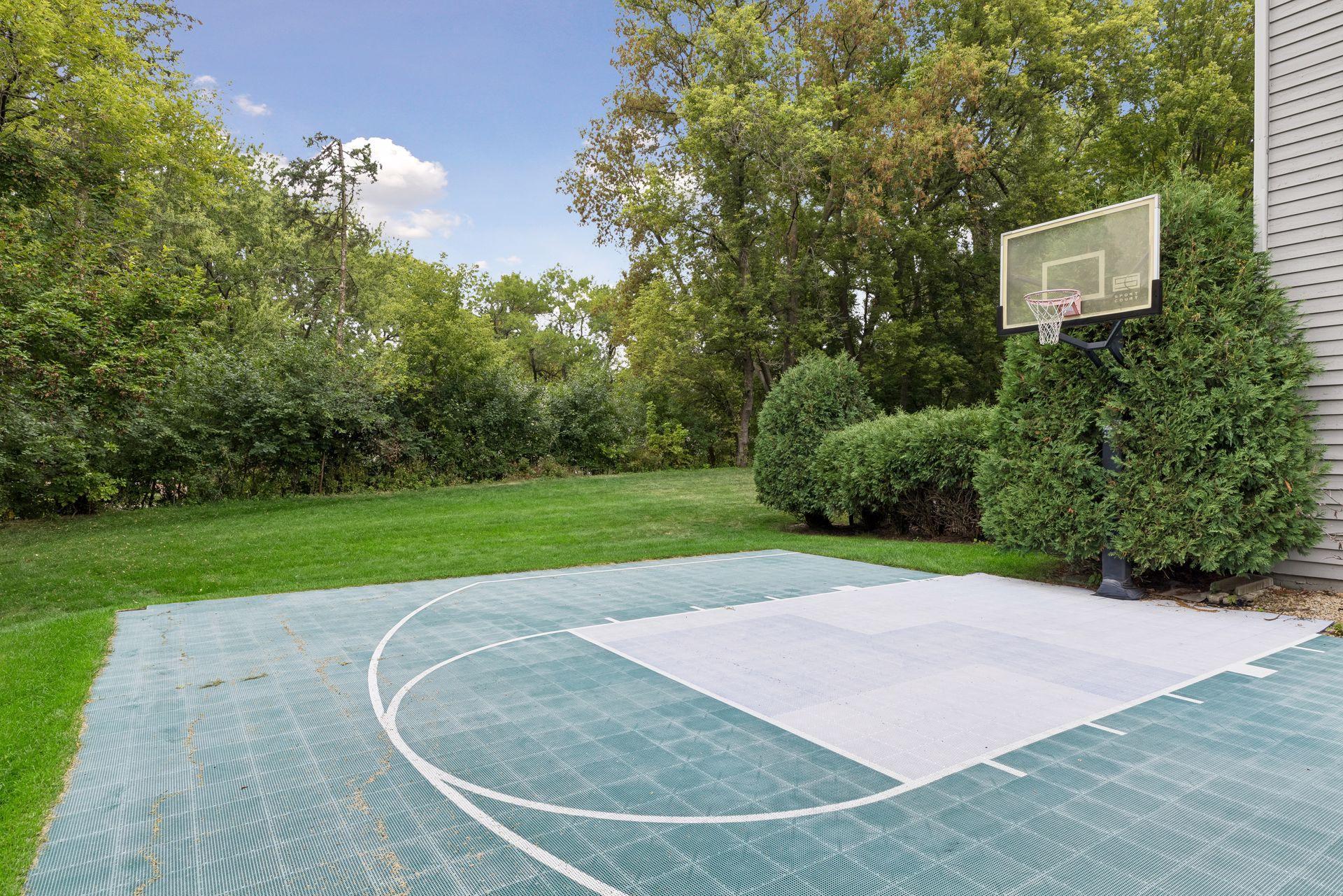 Sport court area, room for a pool
