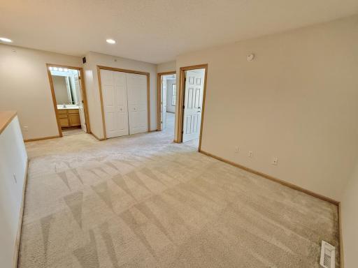 13710 54th Avenue N, 304, Plymouth, MN 55446