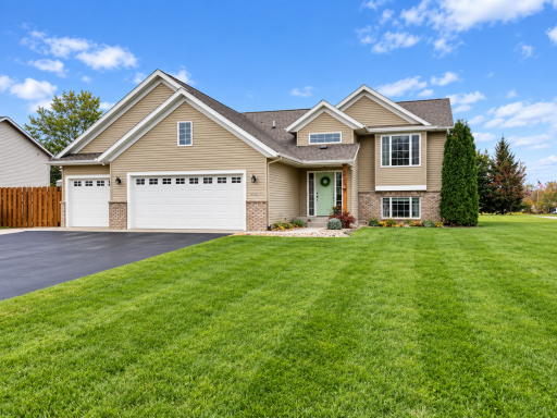 Photo for 101 Glenn Road NW, Alexandria, MN 56308 - listing #7139260 101 Glenn Road NW, Alexandria, MN 56308