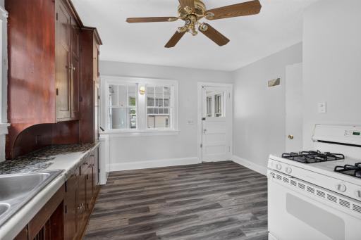 3525 France Avenue N, Robbinsdale, MN 55422