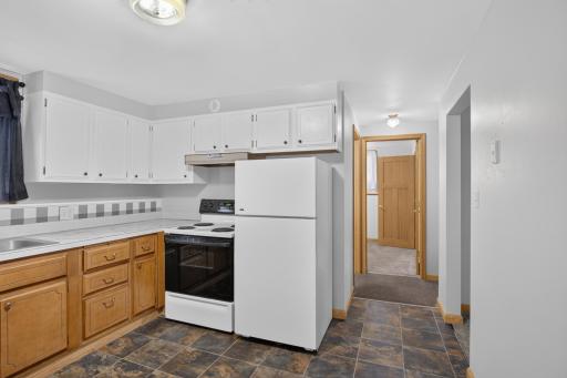 224 5th Avenue NE, 8, Valley City, ND 58072