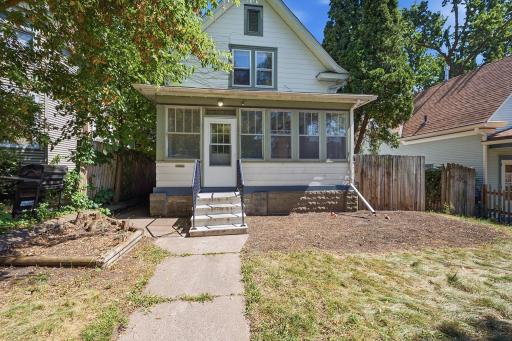 1032 Desoto Street, Saint Paul, MN 55130