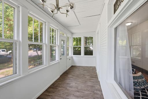 6-web-or-mls-1032_Desoto_St_Saint_Paul_MN_002.jpg
