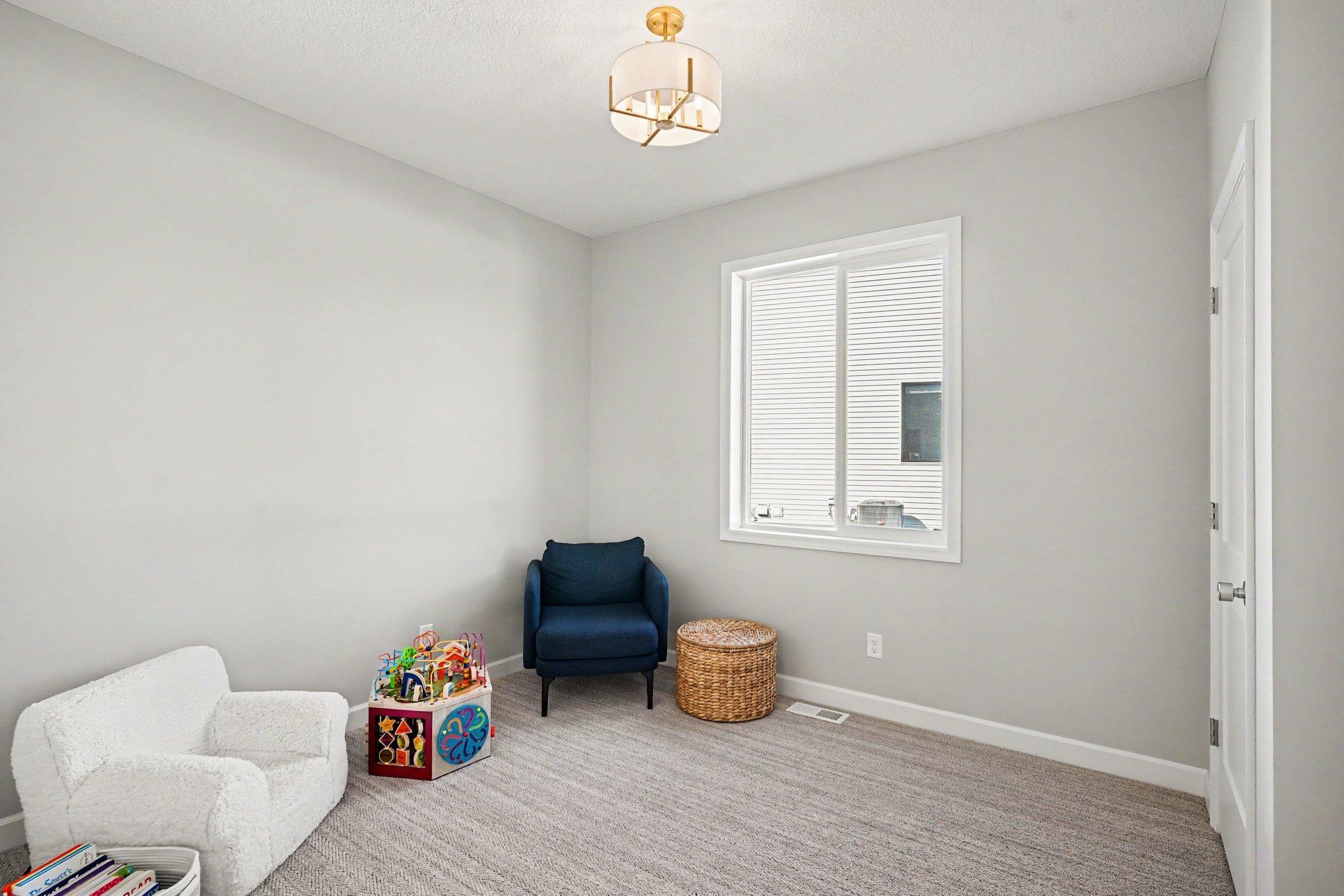 Main floor flex room-(add a door for another bedroom or for private office)