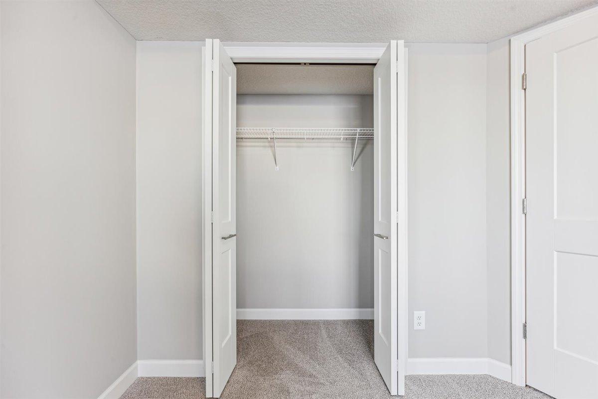 double door closet in bed 2
