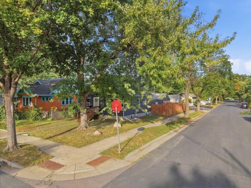 3857 44th Avenue S, Minneapolis, MN 55406