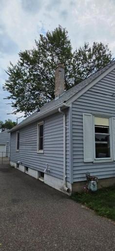 1034 Bidwell Street, Saint Paul, MN 55118