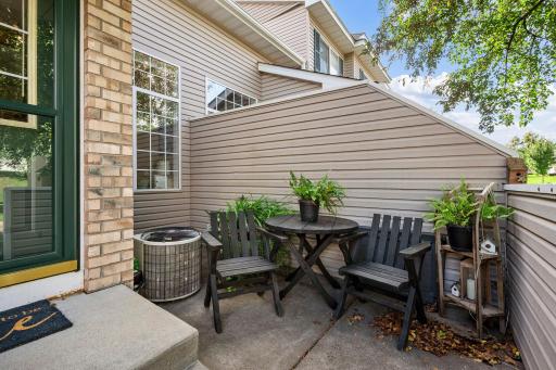 832 Summer Pines Circle, Hudson, WI 54016
