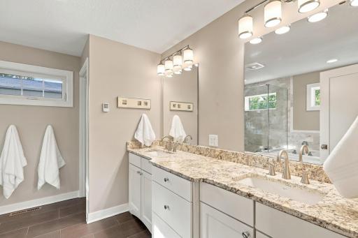 Primary bedroom double sinks