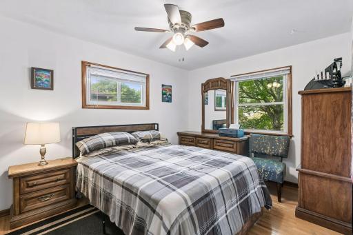 2230 Decatur Avenue N, Golden Valley, MN 55427