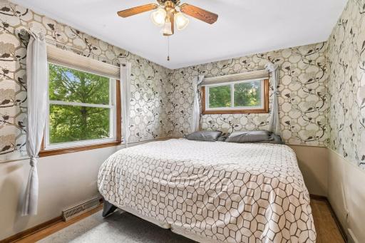 2230 Decatur Avenue N, Golden Valley, MN 55427
