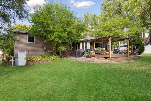 2230 Decatur Avenue N, Golden Valley, MN 55427