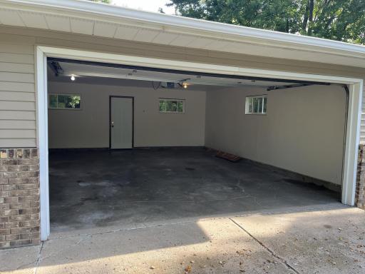 Garage...jpg