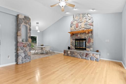 816 Southern Woods Place SW, Rochester, MN 55902