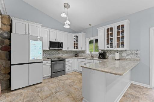 816 Southern Woods Place SW, Rochester, MN 55902