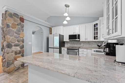 816 Southern Woods Place SW, Rochester, MN 55902