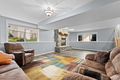 816 Southern Woods Place SW, Rochester, MN 55902