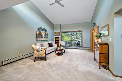 12600 Parkwood Drive, 316, Burnsville, MN 55337