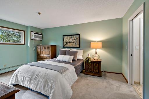 12600 Parkwood Drive, 316, Burnsville, MN 55337